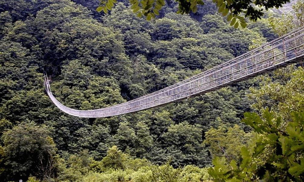 Ponte Sospeso: Μία από τις μεγαλύτερες πεζογέφυρες στον κόσμο